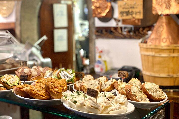 リアルト市場の食とワイン、ベニスのお昼時ツアー