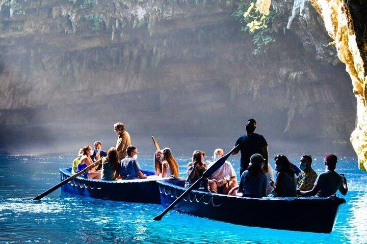 Desde Argostoli : Lago Melissani, Myrtos View & Beach Escape