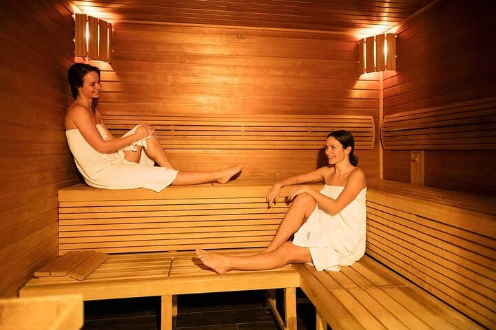 Turkish Bath : Massage, Sauna, Face Mask, Peeling in Istanbul