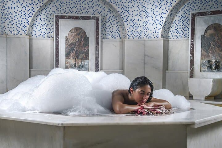 Turkish Bath : Massage, Sauna, Face Mask, Peeling in Istanbul