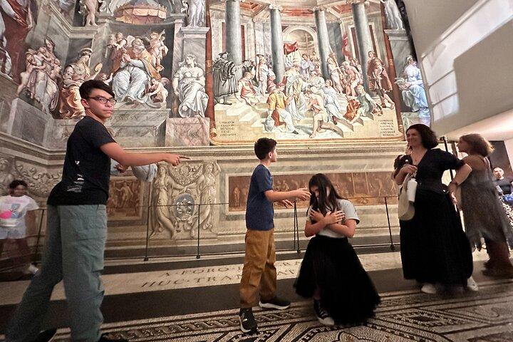 Vatican Treasure Hunt with Guided Tour for Families with Kids