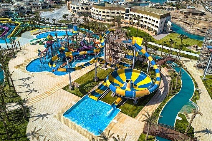 Makadi Water World Aqua Park med frokost og transfer i Hurghada