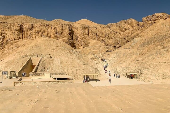 Tour to Valley of Queens Valley of the Artisans Tombs of Nobles