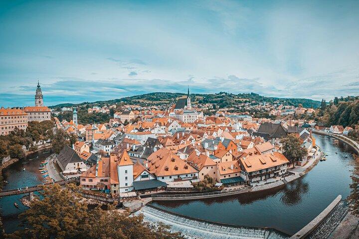Privater Scenic Transfer von Wien nach Prag mit 4 Stunden Sightseeing