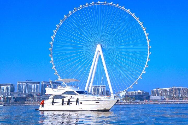 Dubai privat lyxkryssning på en elegant 50FT Yacht