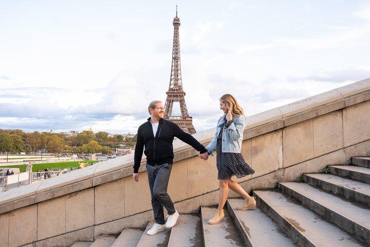 VOGUEフォトグラファーによるプロのエッフェル塔フォトツアー