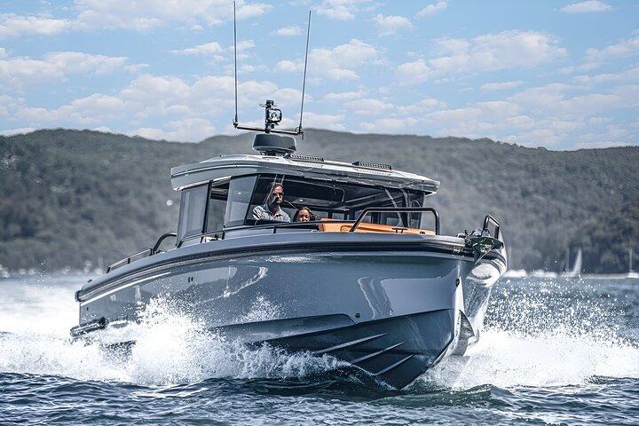 ミコノス (Voreus) の真新しい 2023 モーター ヨットでのプライベート 5 時間クルーズ
