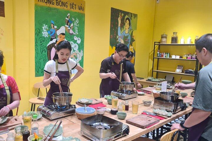 Hands on Kochkurs mit Ben Thanh Marktbesuch