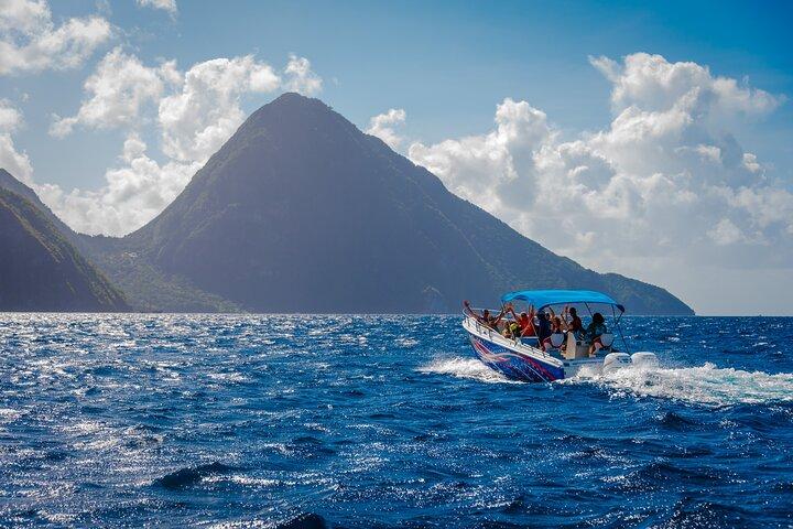 Private St. Lucia Bootstour : Schnorcheln & Pitons Sightseeing