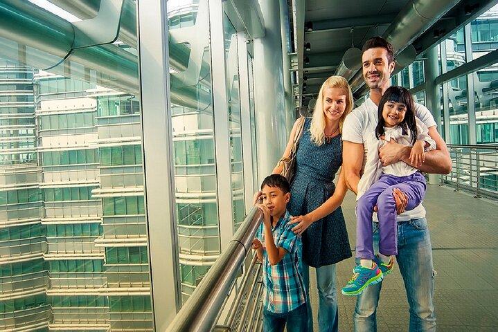 Excursão privada em Kuala Lumpur com Petronas Twin Tower e Batu Cave