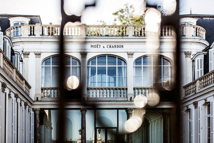 Champagne Moet et Chandon Visite Privée avec Dégustations de Reims ou Epernay