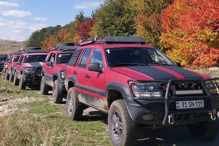 Verrückter Offroad-Trip: Festung Smbataberd, Zorats-Tempel, Horbategh-Geysir