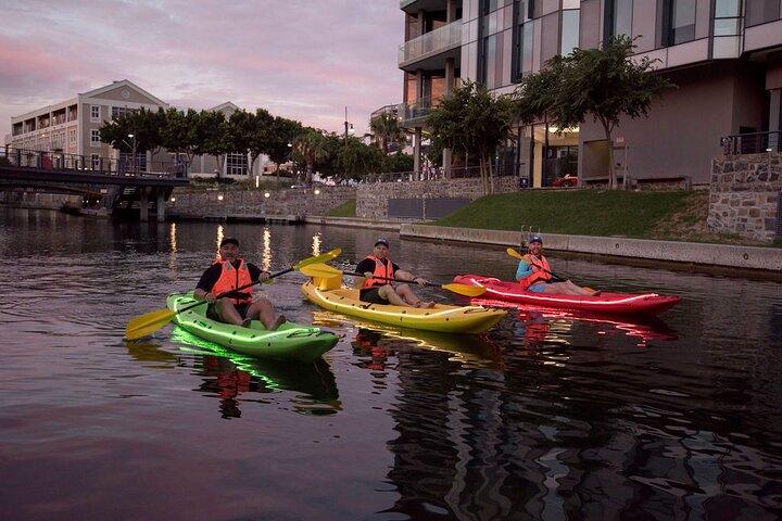 Kayak de nuit à Battery Park V&A Waterfront
