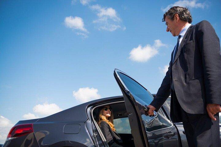 Ophalen van het hotel naar de luchthaven van Berlijn met de privéauto