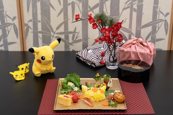 Making a Pokémon Pikachu character Bento