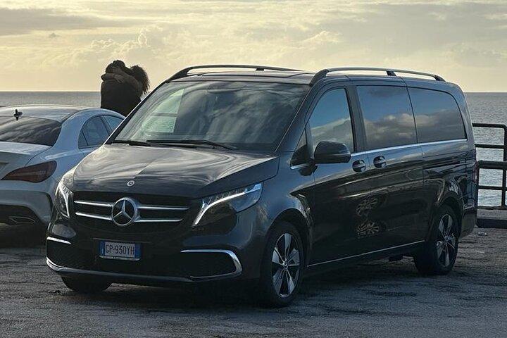 Transferência privada de Positano para o aeroporto de Nápoles