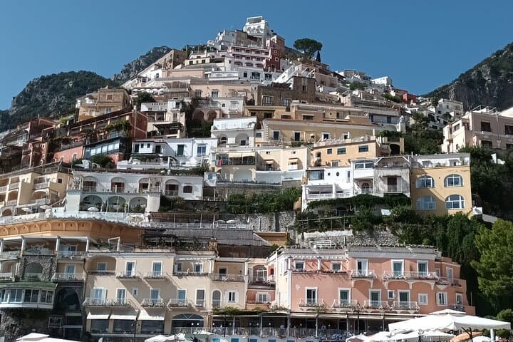 Full-Day Private Tour of Positano, Sorrento and Pompeii from Naples