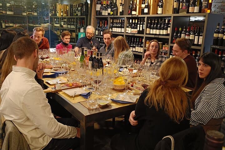 Top Lake Como Wine & Food Tasting: 7 Wines Meat & Cheese or Veg.