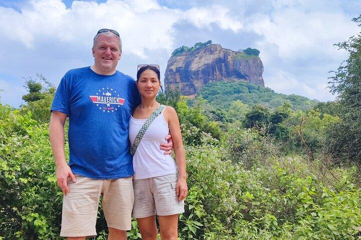 Dagtour van Kandy naar Sigiriya met een privévoertuig