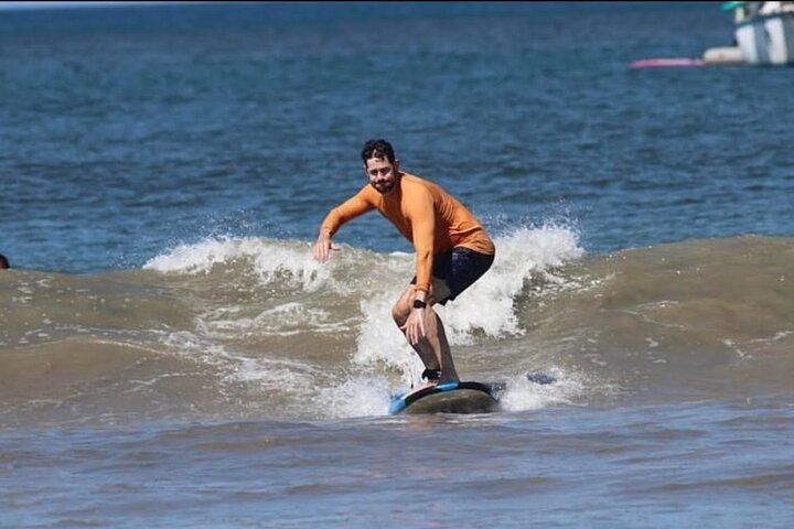 2-stündiger Privat- oder Gruppensurfkurs in Tamarindo!