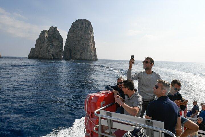 Capri og Anacapri guidet tur med Blue Grotto fra Sorrento