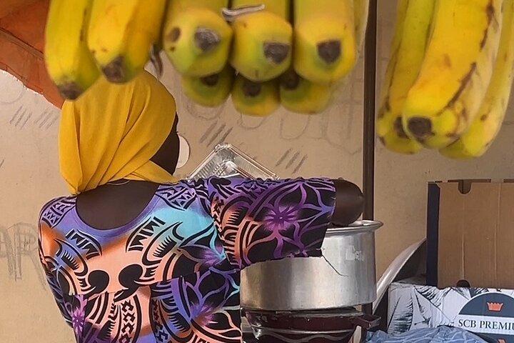 Tour de comida de rua senegalesa em Dakar