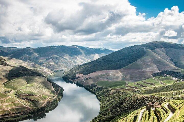 Lisbon to Douro whit stop at Obidos-Nazare and Coimbra