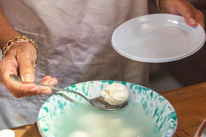 Authentic Pasta Cooking Class in Sorrento with Wine
