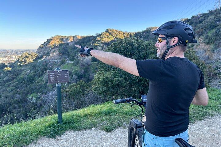 Wilde achterkant van Griffith Park en LA River door luxe e-bike