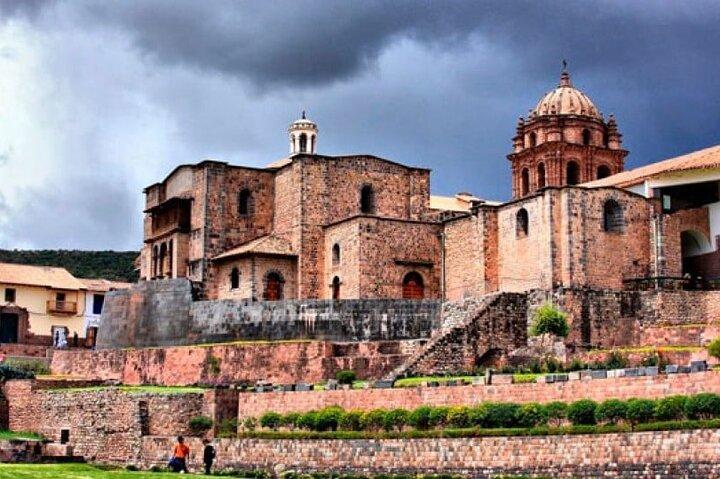 MACHU PICCHU & SACRED VALLEY - 2days-1night