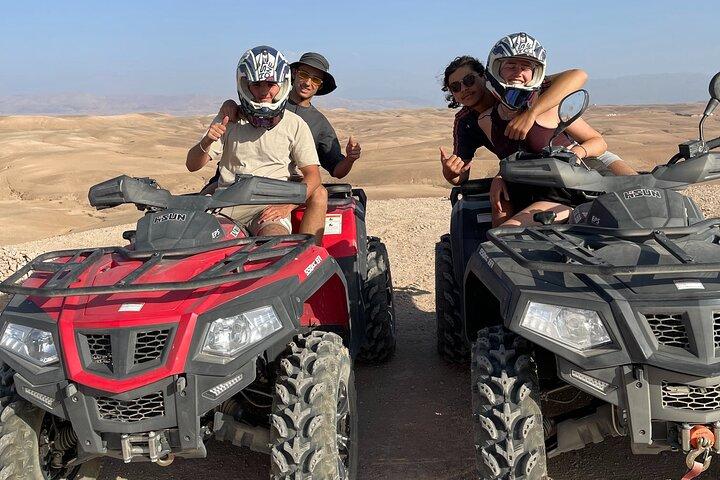 Avventura in quad nel deserto di Agafay, vicino a Marrakech.