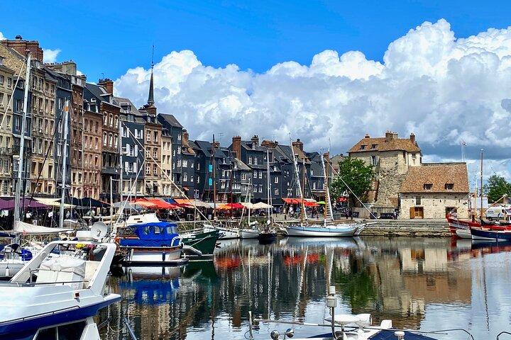 Privat Rouen Giverny Honfleur Live Guidad av Mercedes från Paris