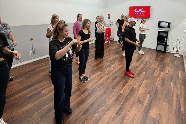 Clase privada de salsa o bachata en South Beach