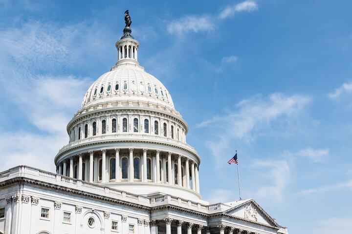D.C. Monuments & Landmarks: Full-Day Tour from New York