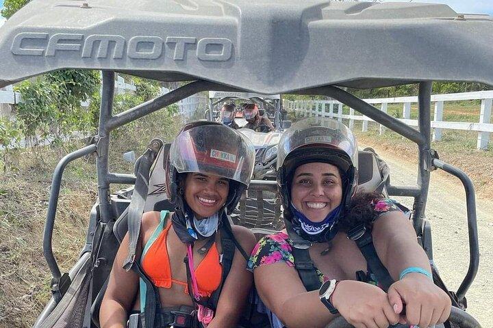 ATV, passeio a cavalo e experiência de rafting de bambu