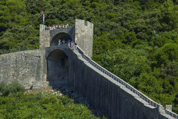 コルチュラ島、ストン、ワインテイスティングとランチ - ドゥブロヴニク発ツアー