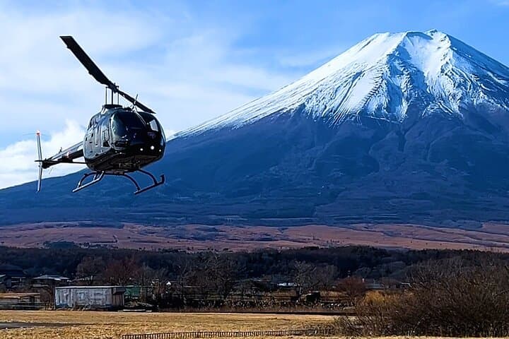 【TOKYO→FUJI】 Helicopter Oneway Transfer 35mins
