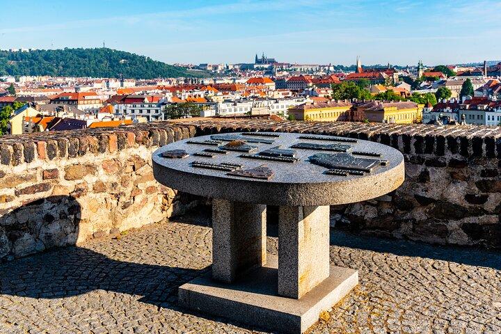 Visita guiada privada à histórica fortaleza de Vyšehrad