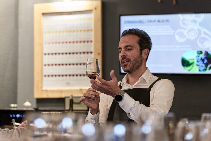 Cata de vinos privada cerca de la Acrópolis