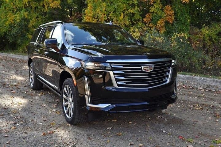 Private Transfer: New York to Newark Airport EWR by Luxury SUV