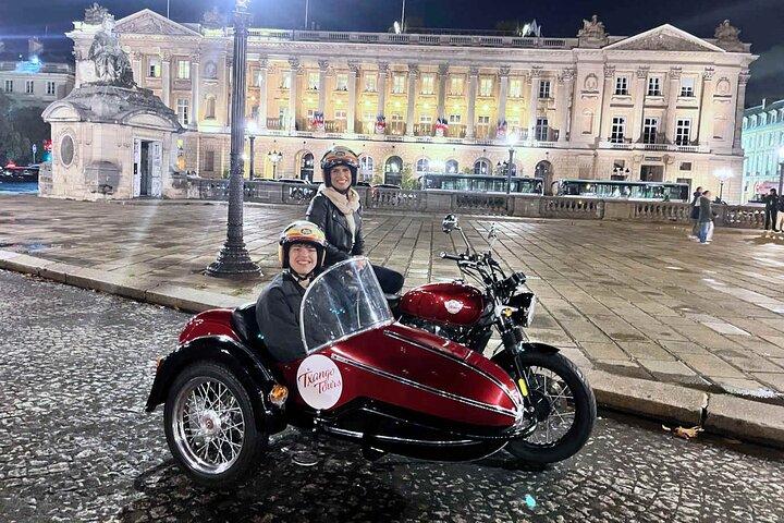 Private Sidecar Tour de Paris à noite com bebidas