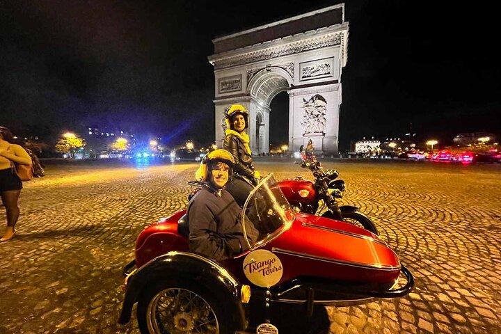 Private Sidecar Tour de Paris à noite com bebidas