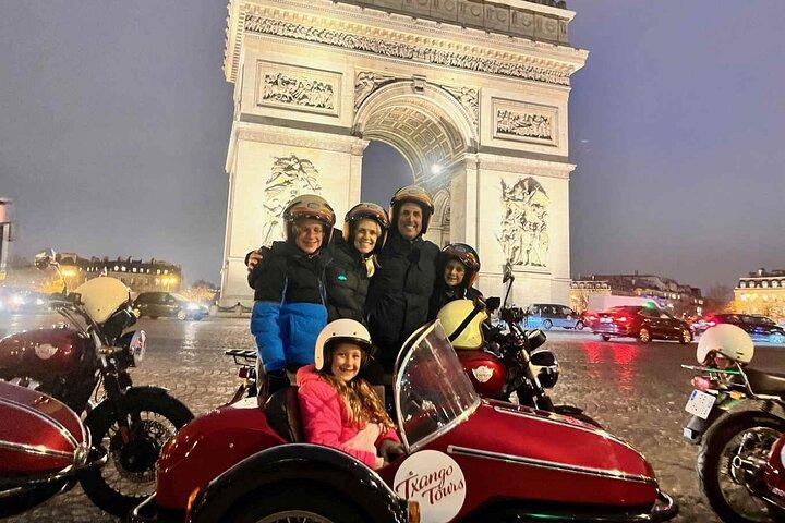 Private Sidecar Tour durch Paris bei Nacht mit Getränken
