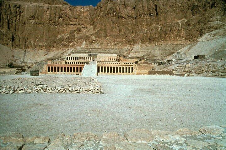 Begeleide tour naar Mortuary tempel van Hatshepsut