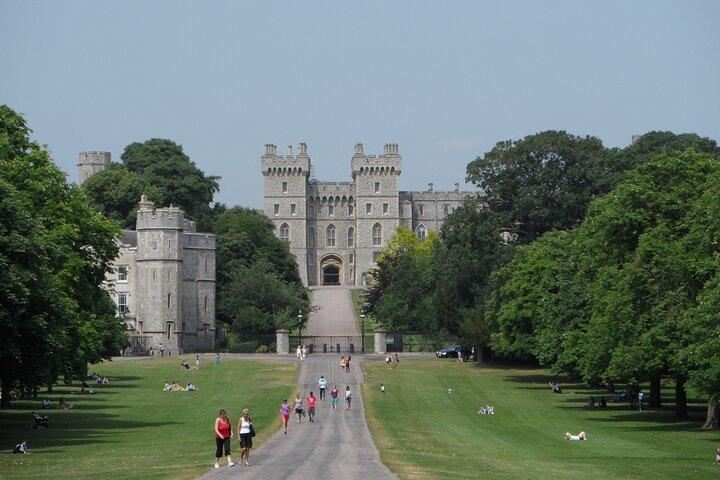 Visite privée du château de Windsor en véhicule exécutif avec entrée