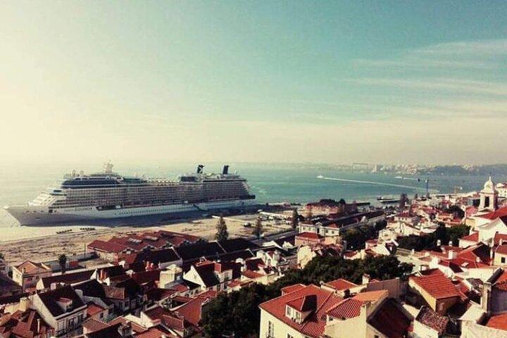 Lisbon on TukTuk
