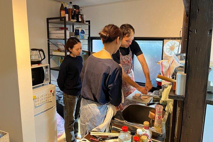 Cooking Class : Preparare una prelibatezza locale in una casa Giapponese