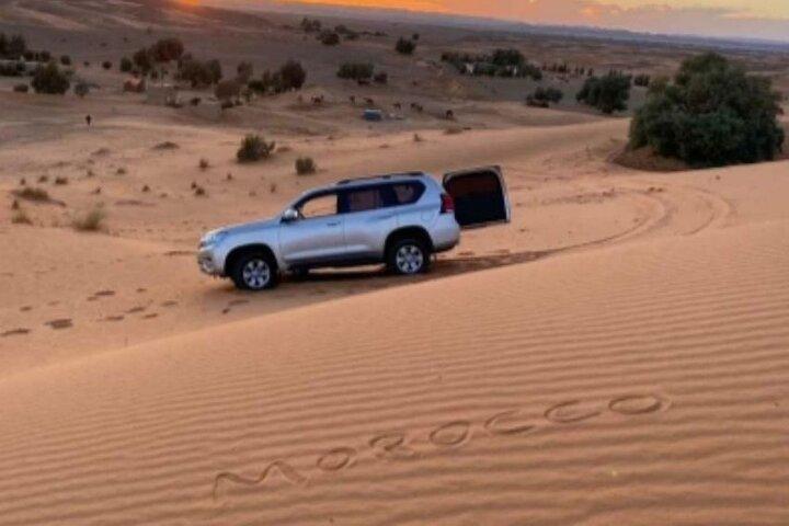 Excursão de luxo de 2 dias no deserto de Errachidia às dunas de Erg Chebbi