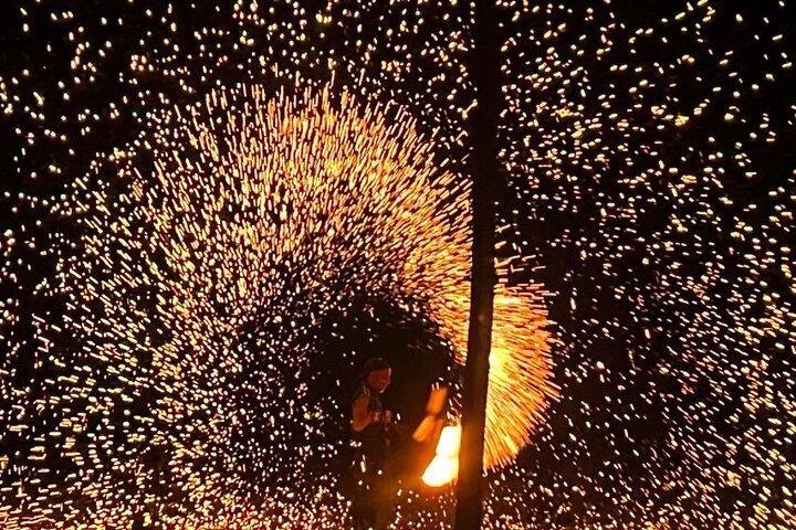 マラケシュ砂漠アガファイ、ディナーショー付きサンセットカムルライド