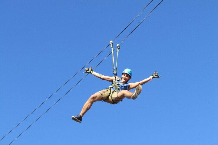 Zipline Canopy und Katamaran Cruise Experience